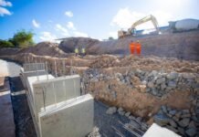 Macrodrenagem do Rio Camaçari avança com instalação de paredes de concreto