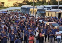 Trabalhadores da BYD em Camaçari param produção por reajuste salarial