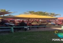 Emissário de Arembepe atrai grande público após reabertura do Rio Capivara