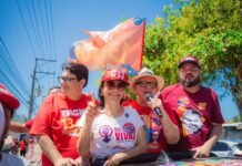 Caetano destaca mudanças em Abrantes durante carreata política