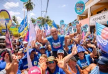 Elinaldo demonstra força política nos desfiles cívicos em Monte Gordo e Abrantes